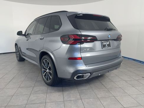New 2026 BMW X5 xDrive40i w/ M Sport Package image 3