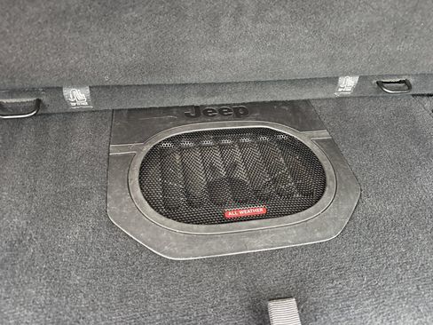 Used 2018 Jeep Wrangler Rubicon AWD/4WD image 30