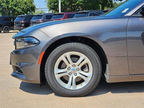 Used 2023 Dodge Charger SXT image 9
