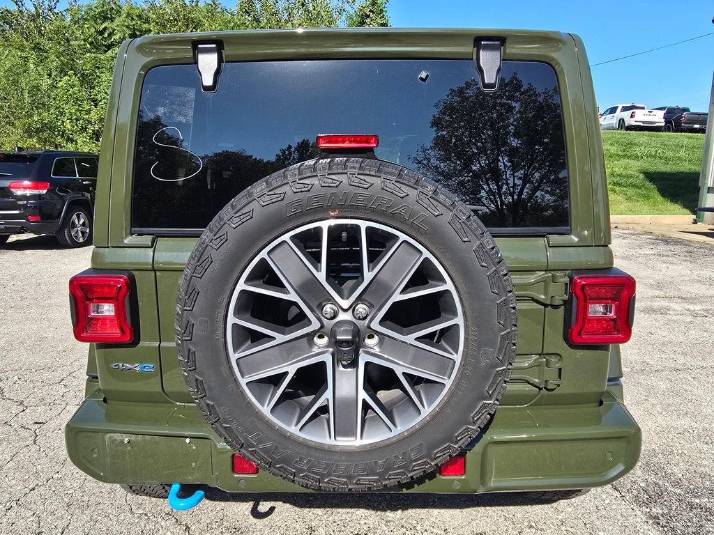 Used 2024 Jeep Wrangler High Altitude AWD/4WD image 6