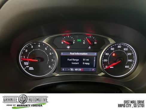 Used 2024 GMC Terrain SLT AWD/4WD image 16