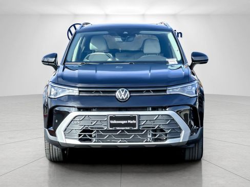 New 2026 Volkswagen Taos SE image 8
