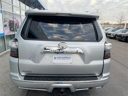 Used 2021 Toyota 4Runner Limited image 32