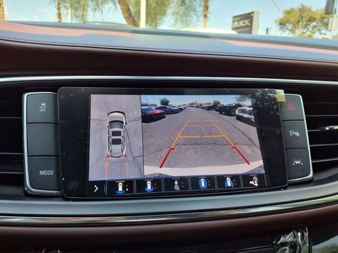 Used 2021 Buick Enclave Avenir w/ Avenir Technology Package FWD image 23