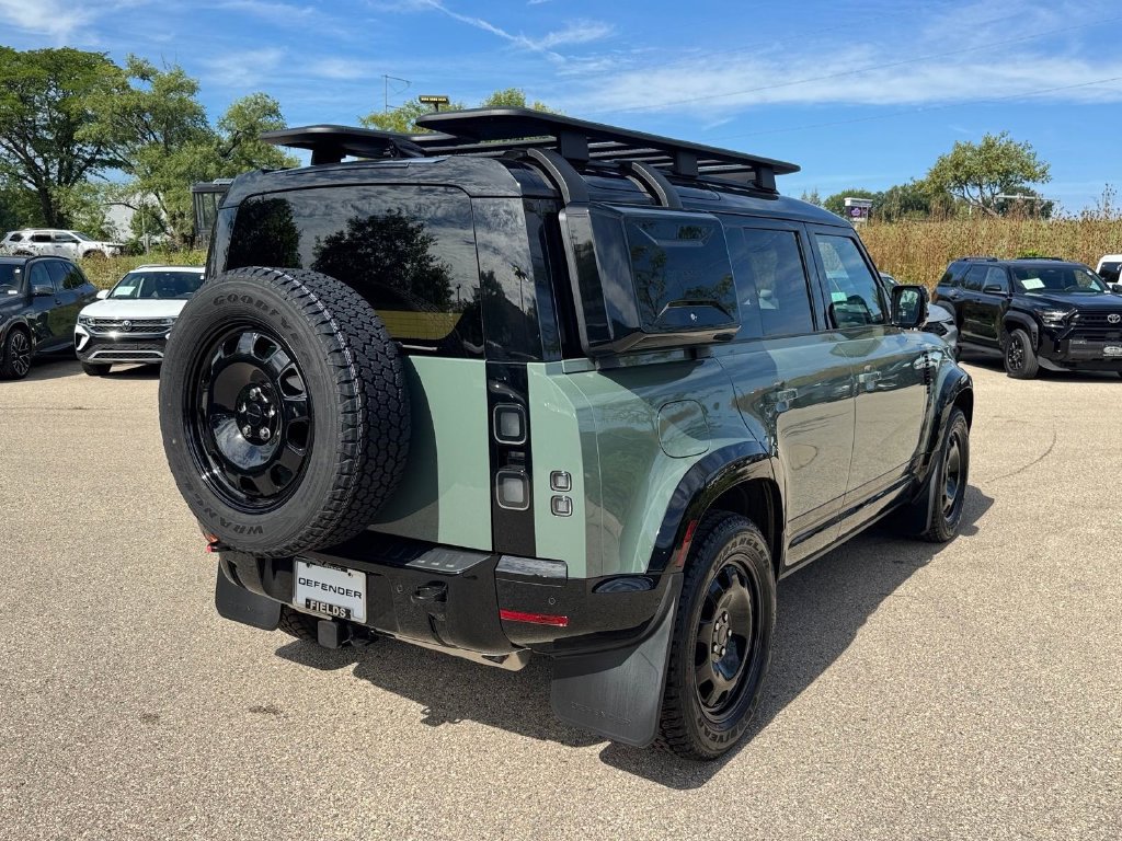 New 2026 Land Rover Defender 110 AWD/4WD image 4