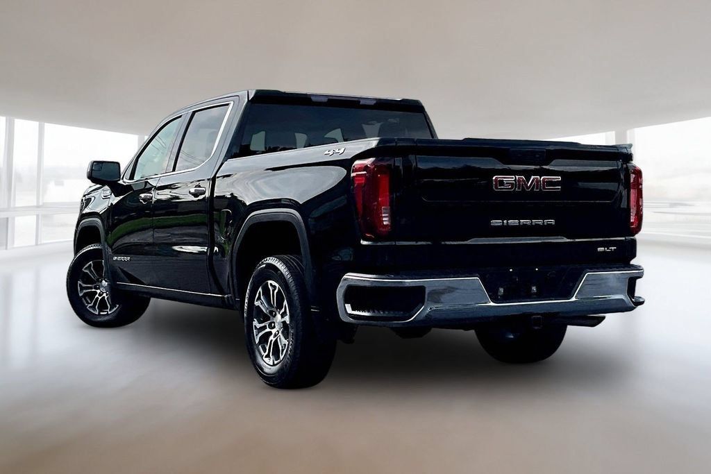 Used 2025 GMC Sierra 1500 SLT AWD/4WD image 4