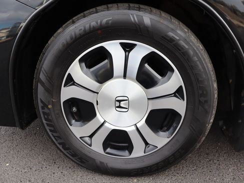 Used 2013 Honda Civic Hybrid Sedan image 43