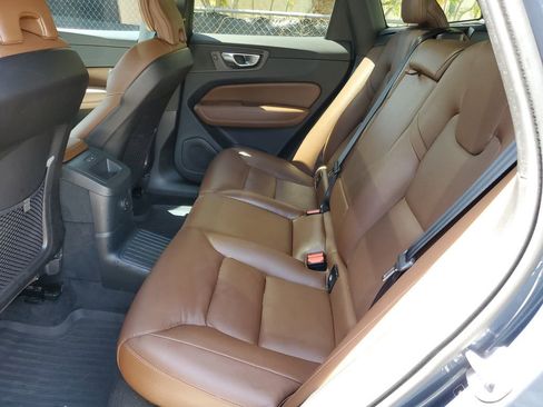 Certified 2024 Volvo XC60 T8 Plus w/ Protection Package Premier image 11