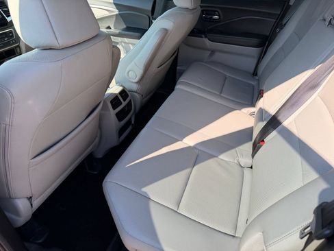 Used 2017 Honda Ridgeline RTL-T image 24