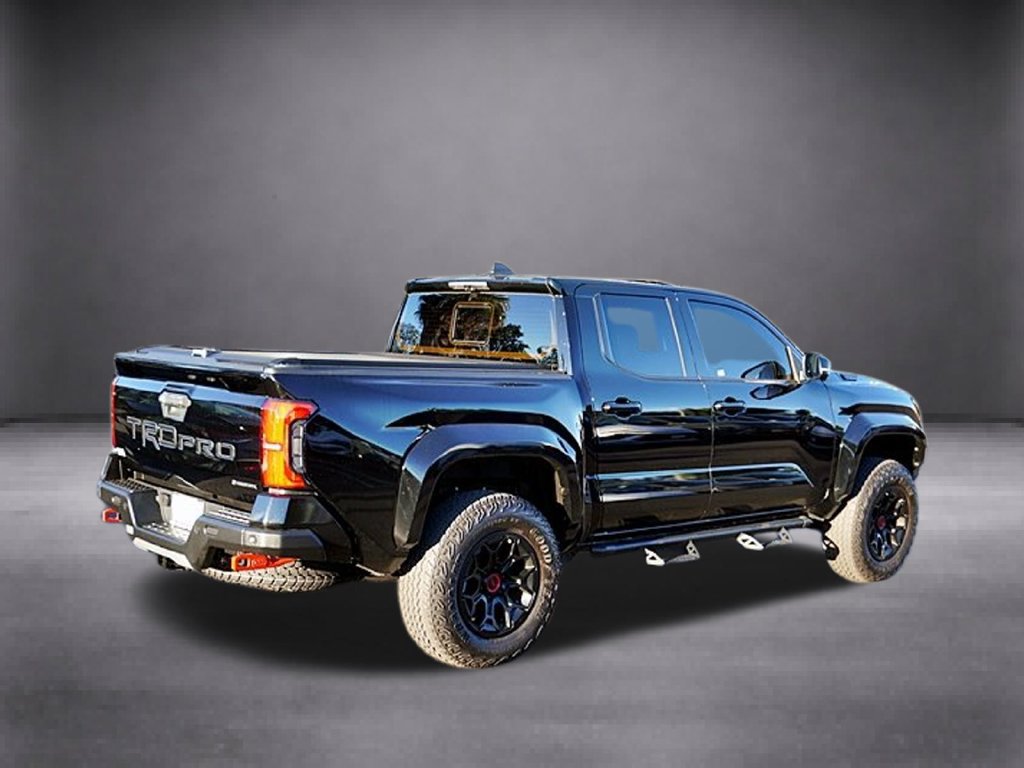 Used 2025 Toyota Tacoma TRD Pro AWD/4WD image 4