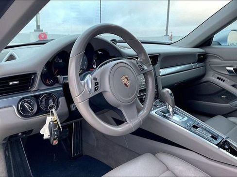 Used 2014 Porsche 911 Carrera S image 7