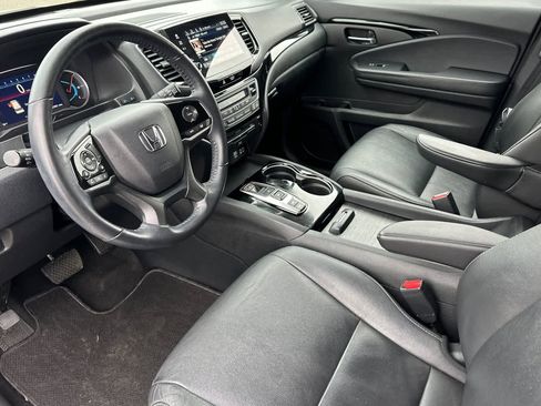 Certified 2020 Honda Pilot Touring image 11