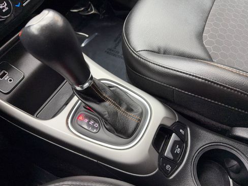 Used 2018 Jeep Compass Latitude w/ Popular Equipment Group image 28