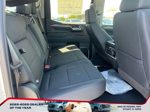 New 2026 GMC Sierra 1500 Elevation image 17