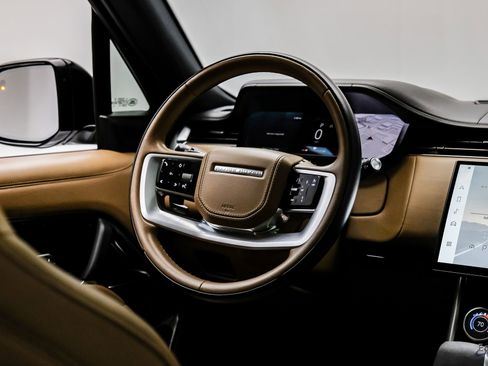 Used 2023 Land Rover Range Rover SE AWD/4WD image 42