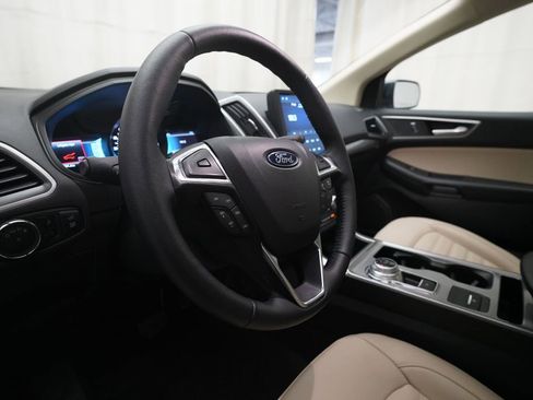 Used 2024 Ford Edge SEL w/ Convenience Package AWD/4WD image 8