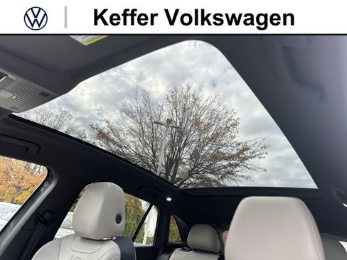 New 2025 Volkswagen ID.4 Pro S Plus AWD/4WD image 19