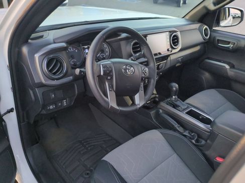 Used 2023 Toyota Tacoma TRD Off-Road AWD/4WD image 10
