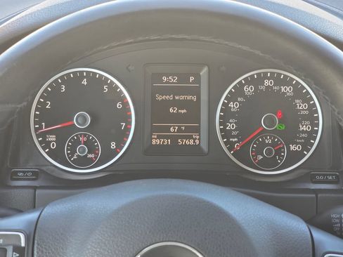 Used 2017 Volkswagen Tiguan S FWD image 18