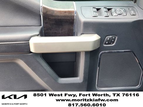 Used 2022 Ford F250 Lariat w/ Black Appearance Package AWD/4WD image 22