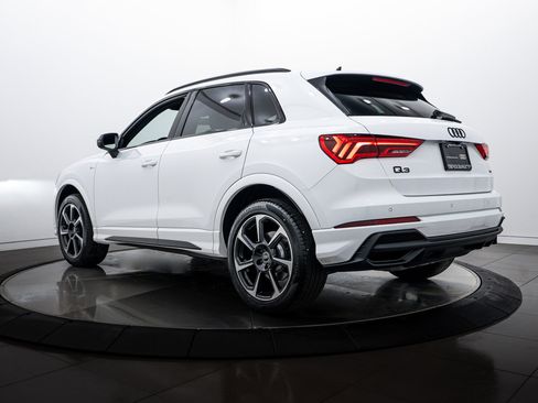 Certified 2025 Audi Q3 2.0T Premium Plus w/ Premium Plus Package image 5