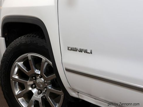 Used 2018 GMC Sierra 1500 Denali AWD/4WD image 10