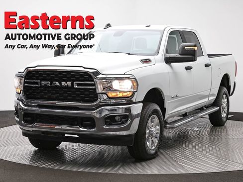 Used 2024 RAM 2500 Big Horn w/ Protection Group AWD/4WD image 1