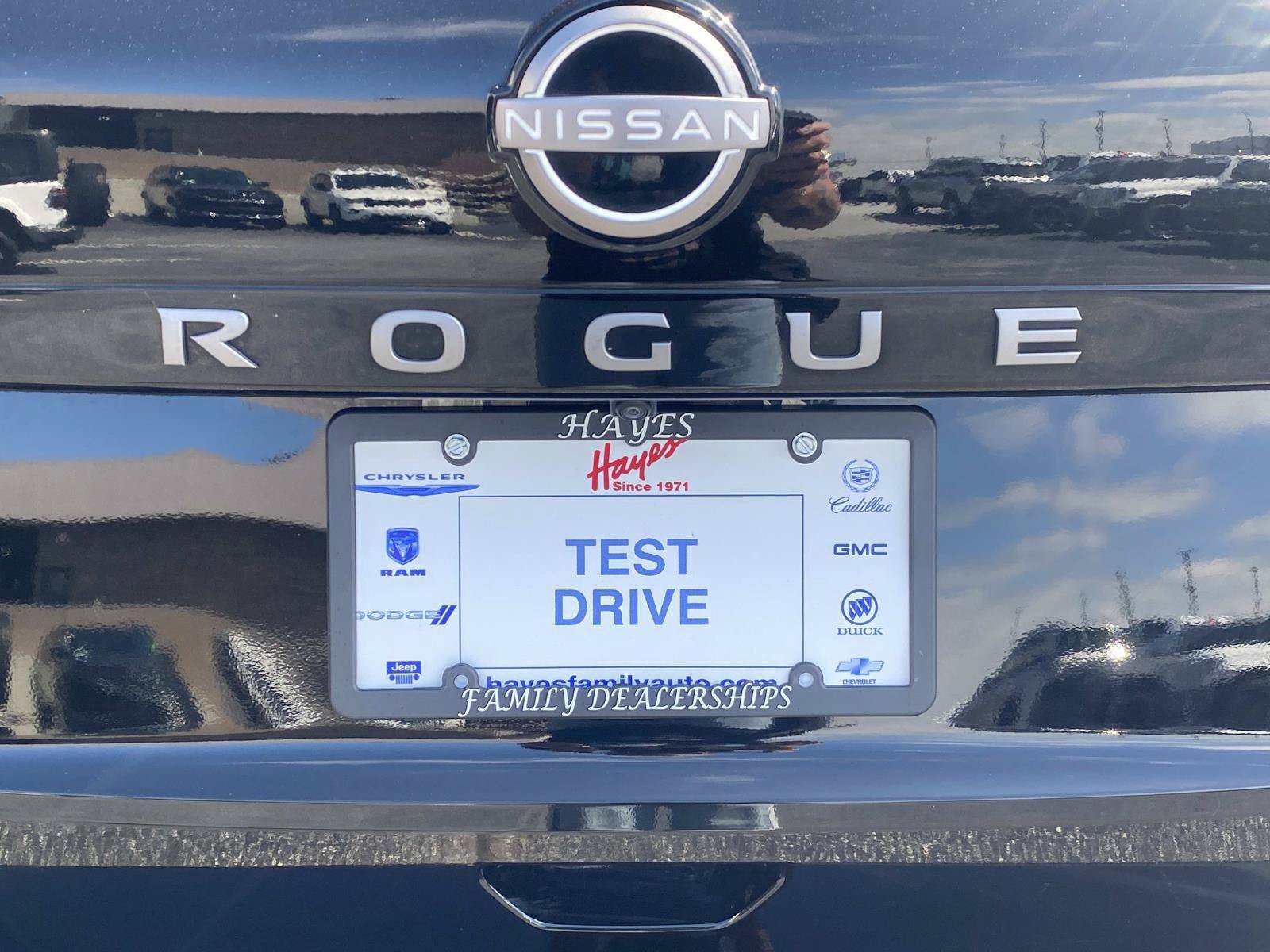 Used 2025 Nissan Rogue SV FWD image 5