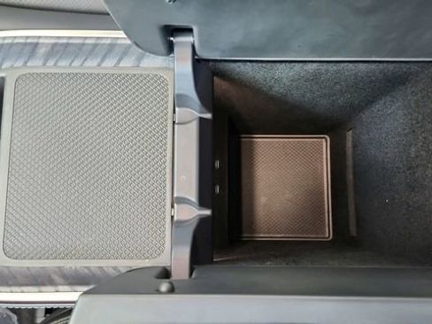 Used 2024 Rivian R1T Adventure image 50