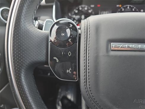 Used 2018 Land Rover Range Rover Sport HSE Dynamic image 20