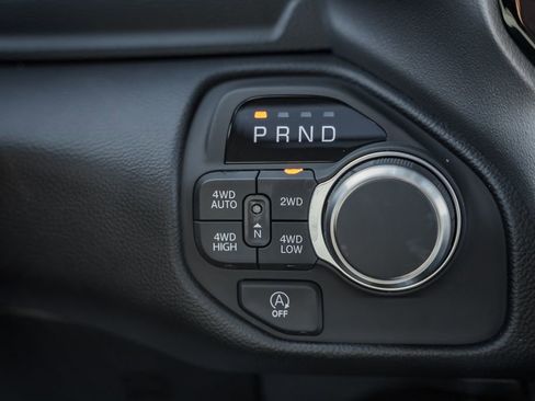 New 2026 RAM 1500 4x4 Crew Cab image 27