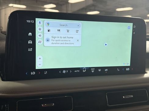 Certified 2025 Lincoln Aviator Reserve w/ Equipment Group 201A AWD/4WD image 4