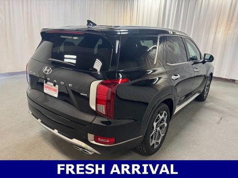 Used 2022 Hyundai Palisade Calligraphy image 4
