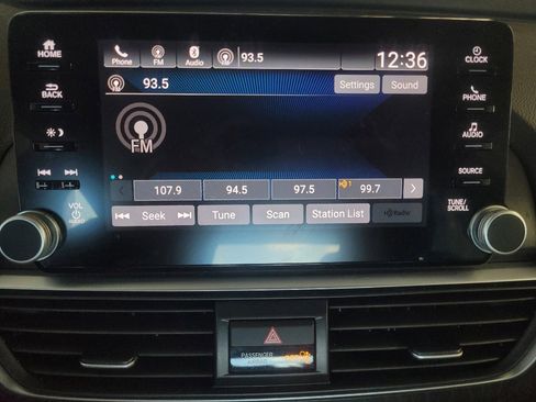 Used 2018 Honda Accord EX-L image 25