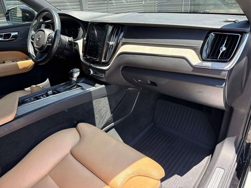 Used 2019 Volvo XC60 T5 Inscription FWD image 18