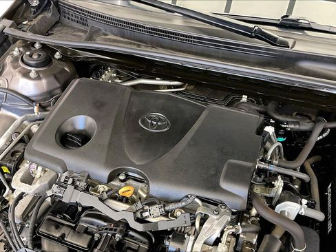 Used 2019 Toyota Camry LE FWD image 27