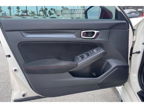 Used 2025 Honda Civic Type R image 10