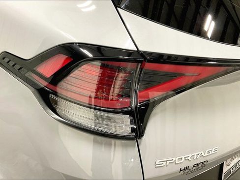 Used 2024 Kia Sportage X-Line w/ X-Line Premium Package AWD/4WD image 29