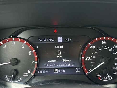 Used 2022 Nissan Frontier PRO-4X w/ Pro-4X Premium Package image 10