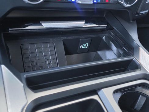 Used 2023 Ford F250 Lariat w/ Chrome Package image 25