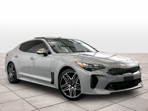 Used 2022 Kia Stinger GT2 AWD/4WD image 2