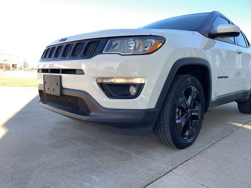 Used 2021 Jeep Compass Latitude image 14