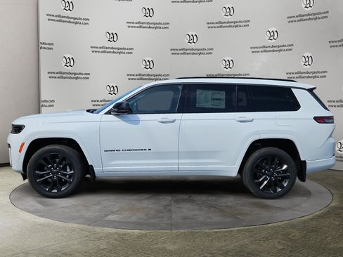 New 2026 Jeep Grand Cherokee L Limited AWD/4WD image 2