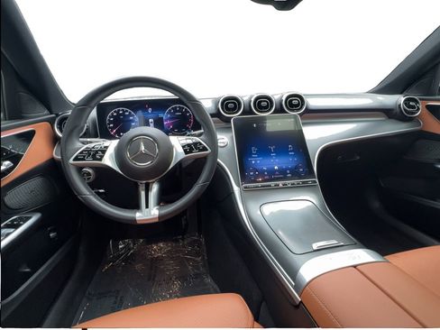 Used 2023 Mercedes-Benz C 300 4MATIC Sedan image 32