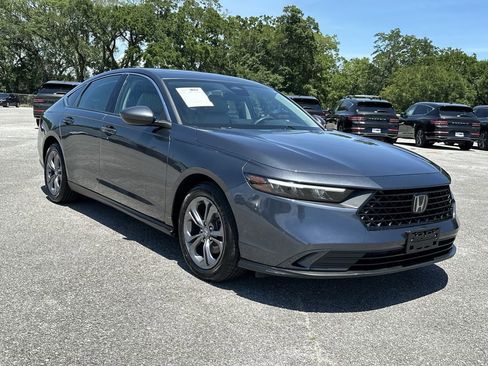 Used 2024 Honda Accord EX image 2