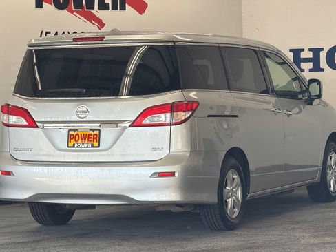 Used 2015 Nissan Quest SV image 3