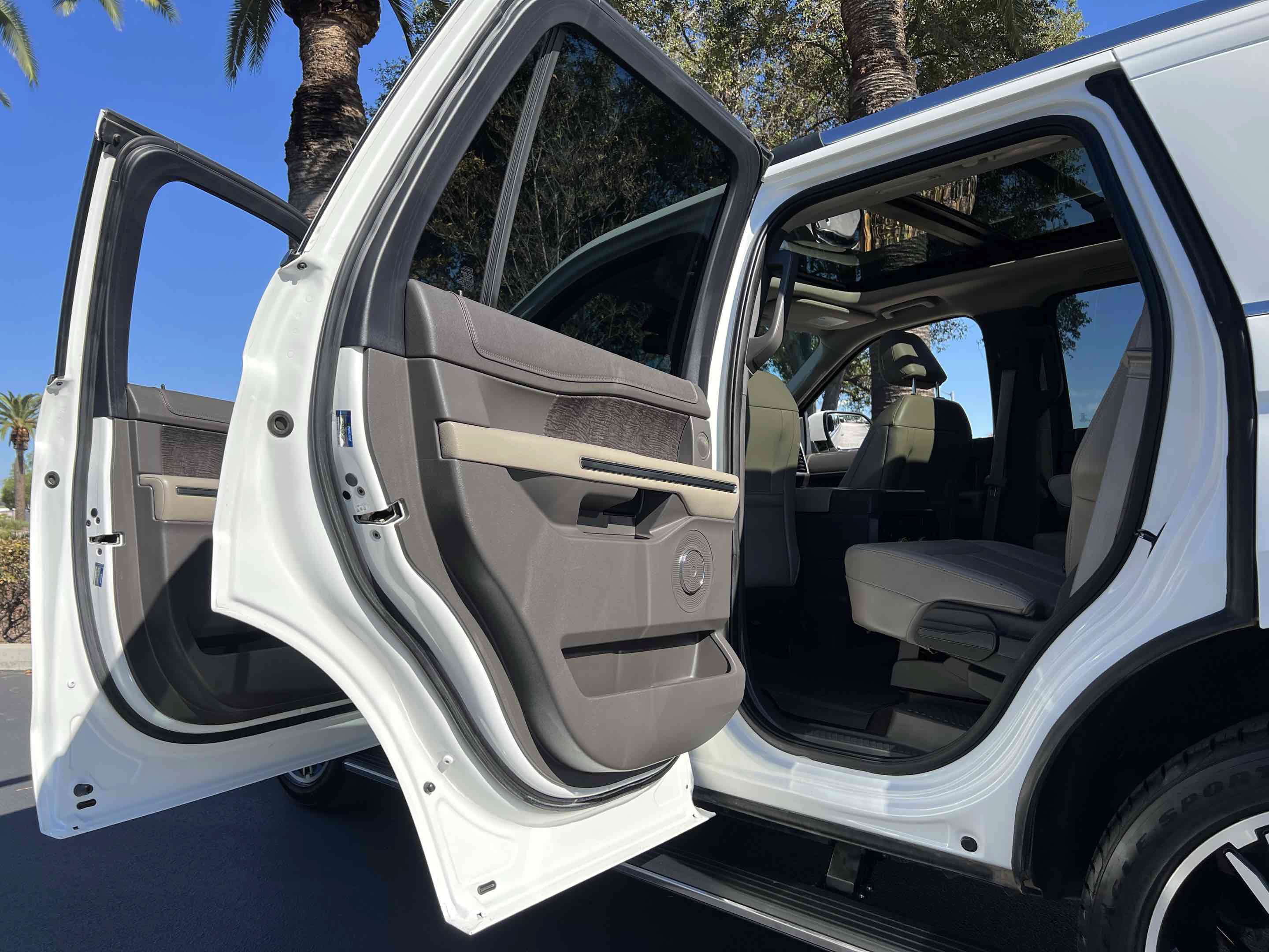 Used 2021 Ford Expedition Limited AWD/4WD image 74