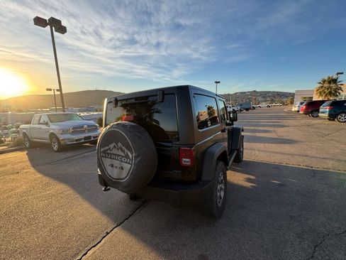 Used 2014 Jeep Wrangler Rubicon w/ Power Convenience Group image 5