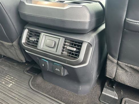 Used 2022 Ford F150 Raptor image 25