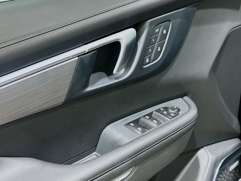 Certified 2026 Buick Enclave Preferred w/ Power Package FWD image 18